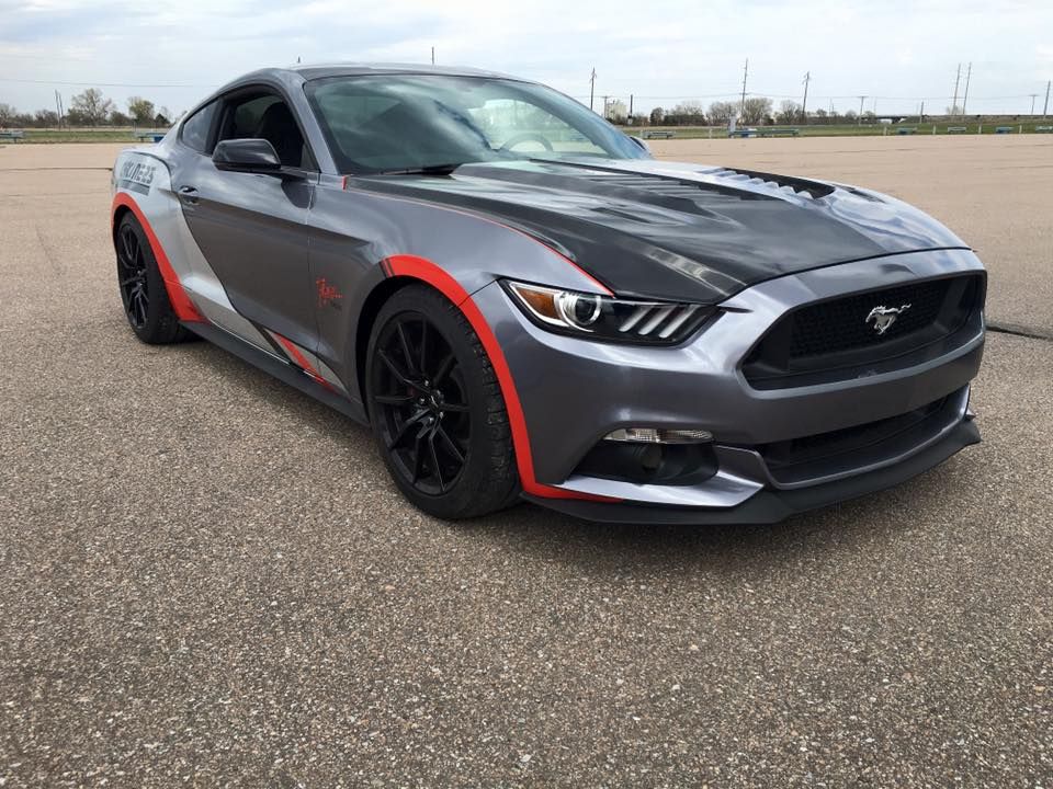 Chicane23 Heat Extracting Hood Mustang 2015-2017