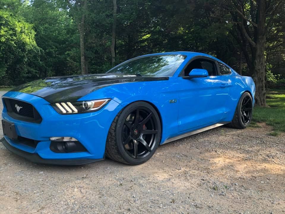 Chicane23 Heat Extracting Hood Mustang 2015-2017