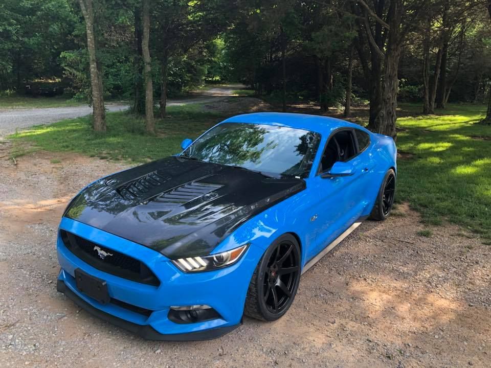 Chicane23 Heat Extracting Hood Mustang 2015-2017