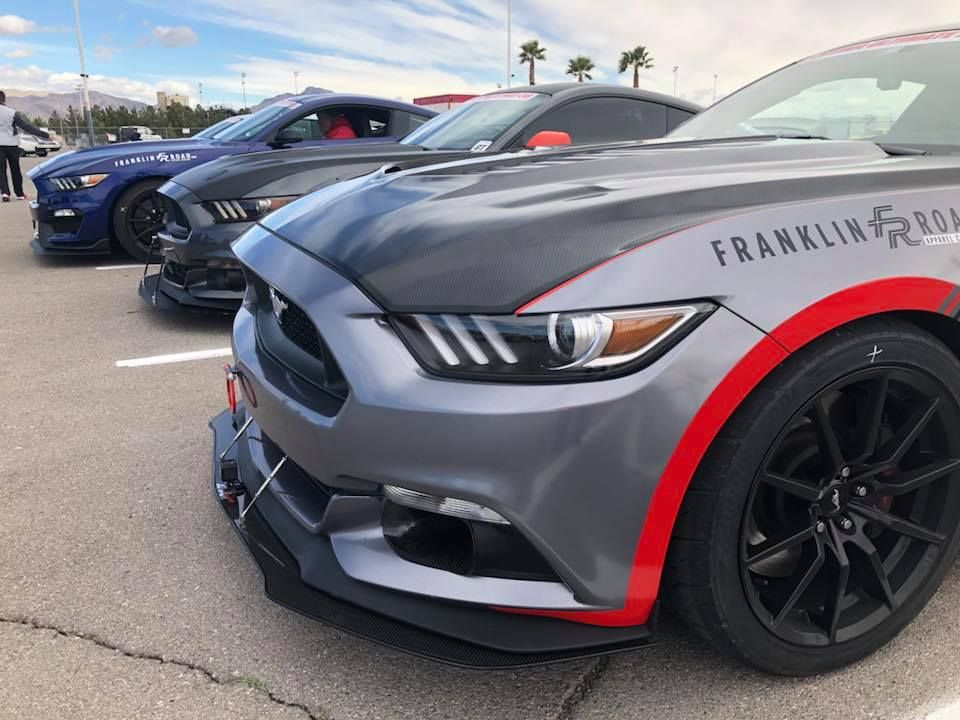 Chicane23 Heat Extracting Hood Mustang 2015-2017